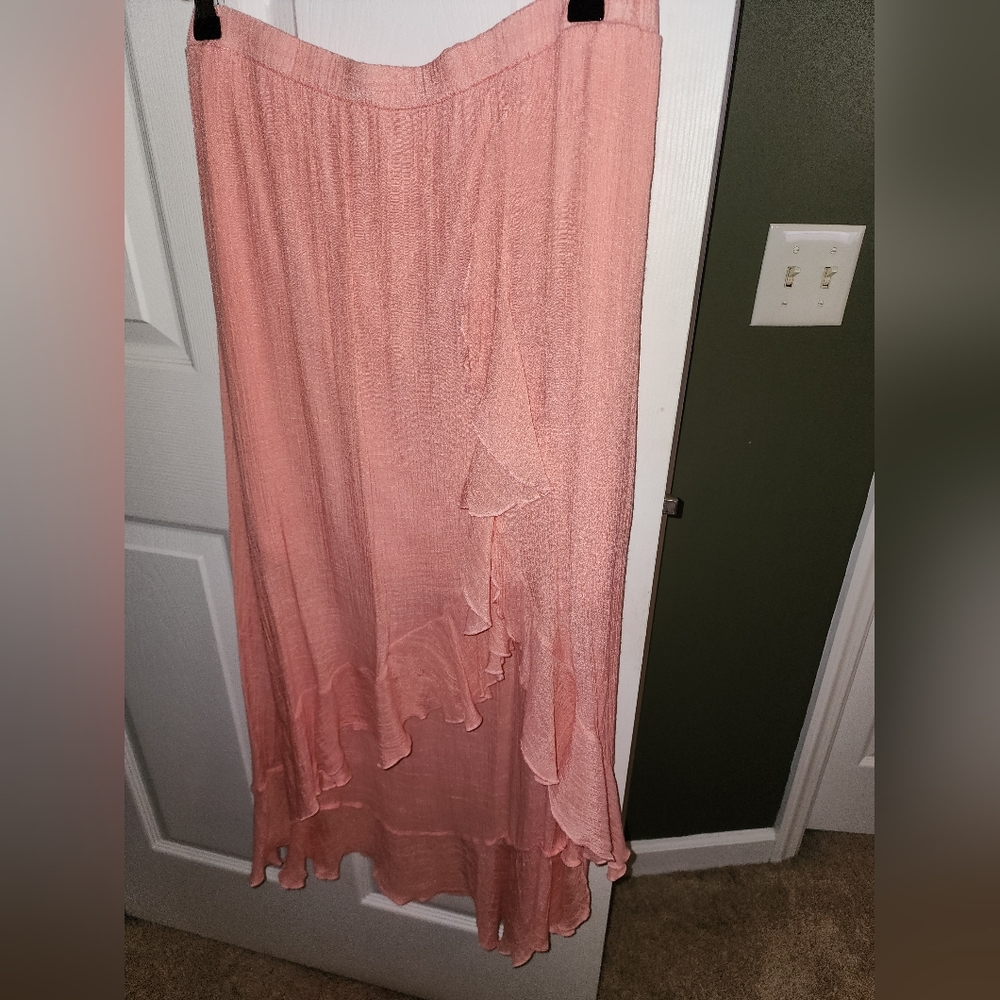Ruffled high-low skirt